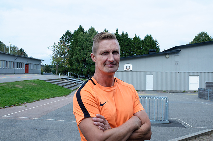 Foto på Jonas Almén, idrottslärare Solbackeskolan i Bergsjön